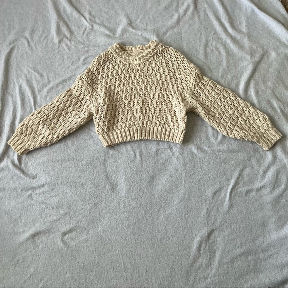 Universal Thread Cropped Sweater - Picture 2 of 7